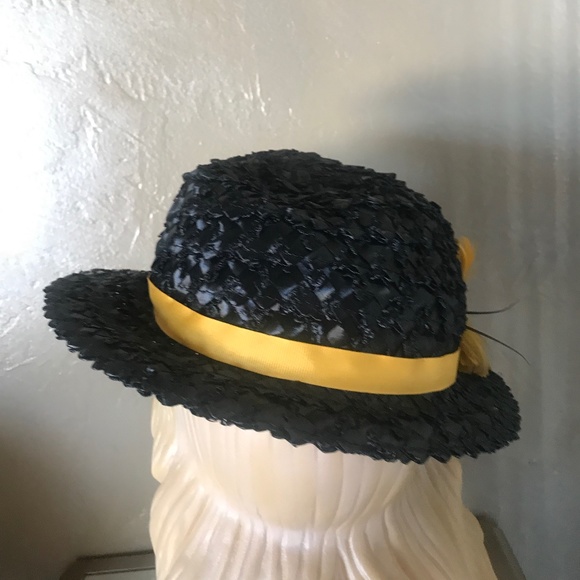 BEAUTIFUL 1940s\' BLACK FEDORA WITH FOLD COLORED FEATHERS main image 6